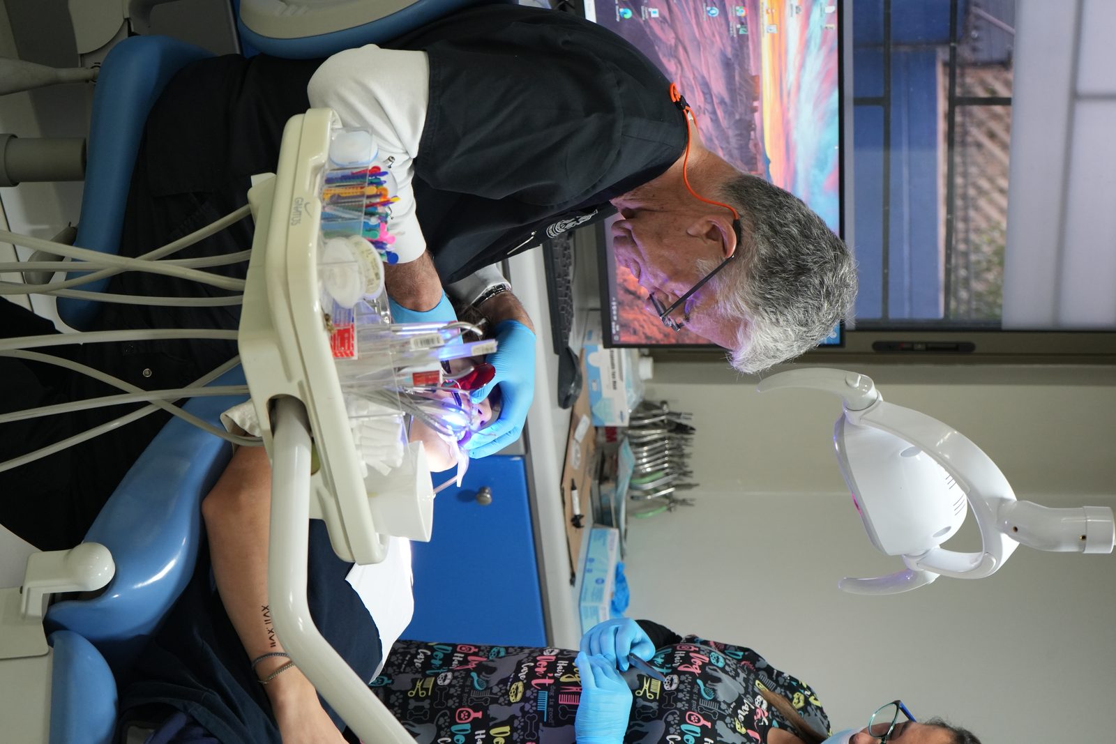 Dr. Eduardo Messen Páez