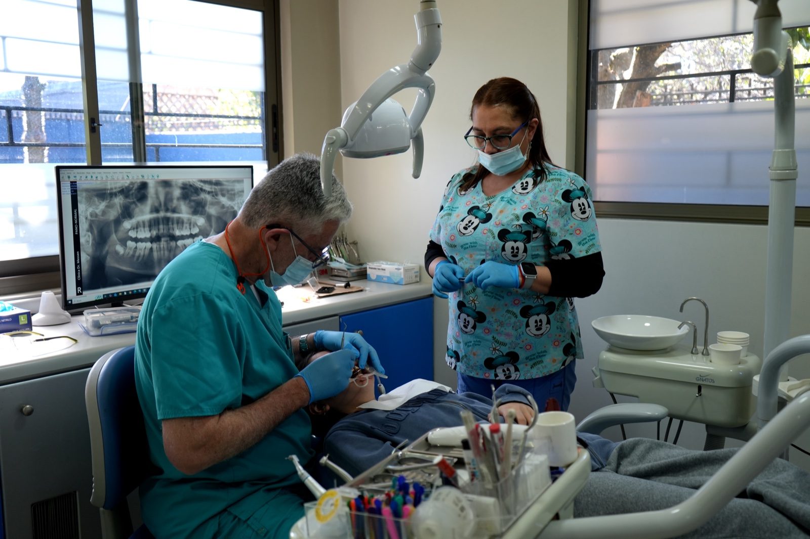 Box de tratamiento con tecnología digital en el Centro de Ortodoncia